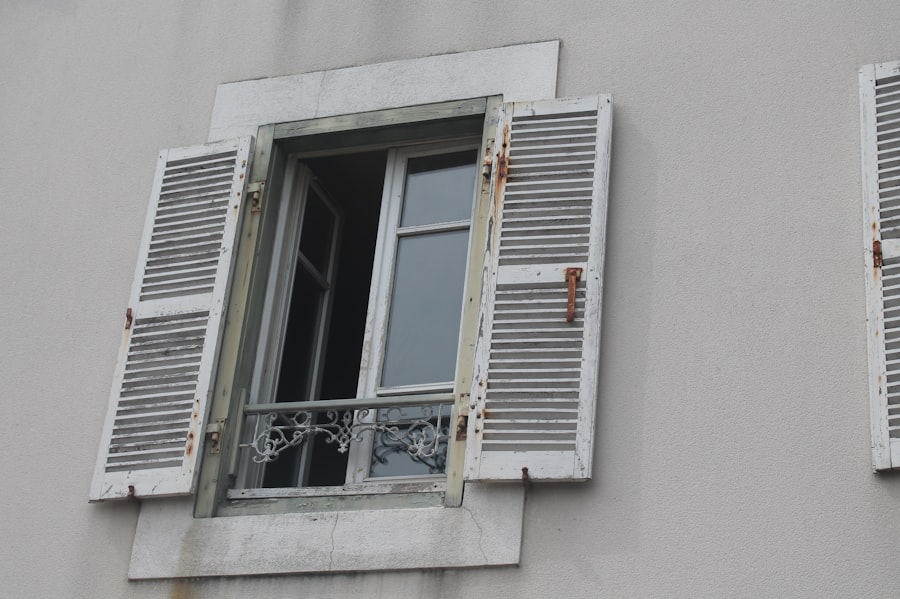Air conditioning installation
